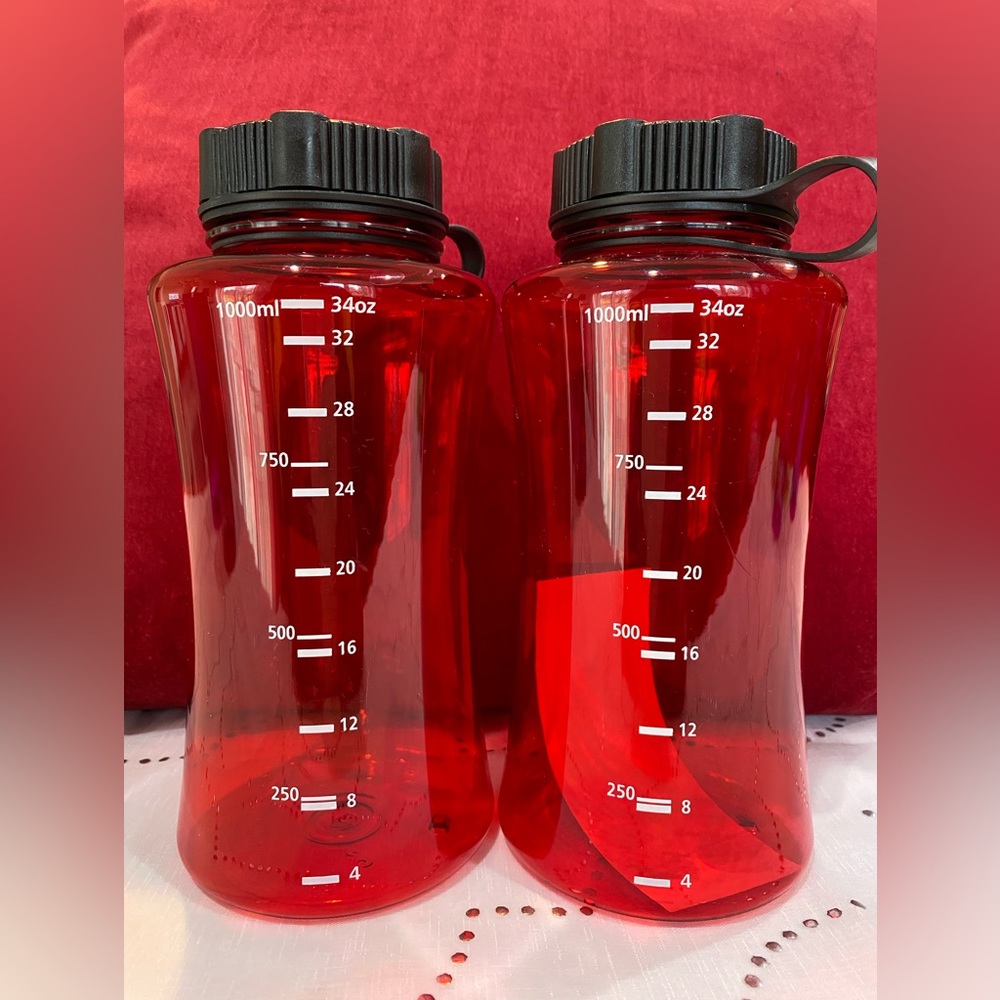 Hydration ALL Day with these 34oz drinkware. Beautiful and eye catching ‼️